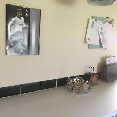 Apartment White Hart Lane